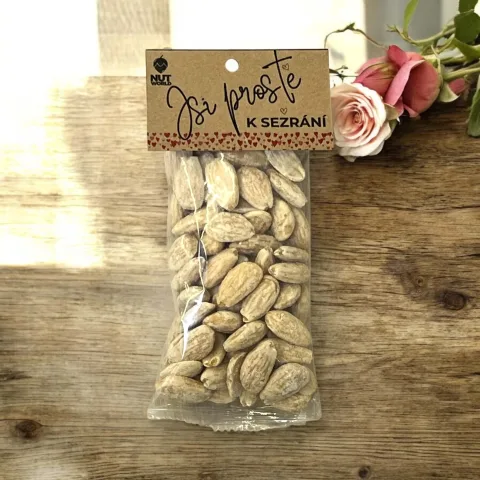 Mandle loupané pražené solené