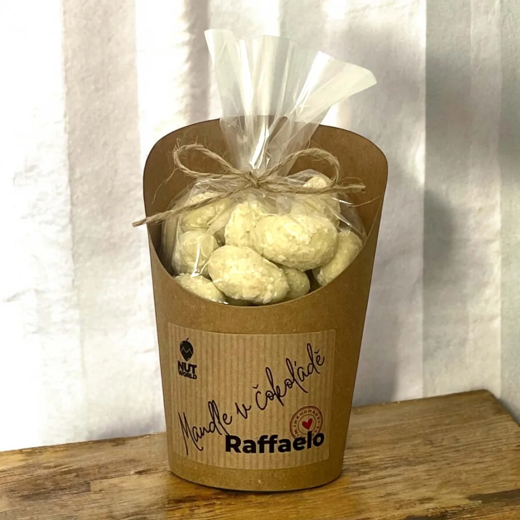 Mandle "RAFFAELLO" v celofánku a kelímku 180g