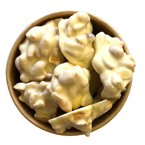 Arašídové hrudky v bílé čokoládě