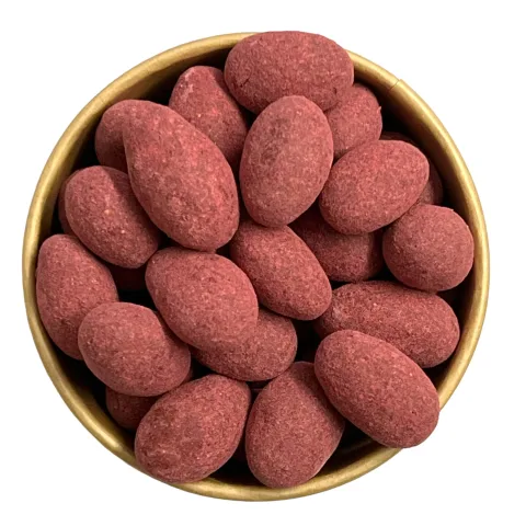 Mandle v mléčné čokoládě a malinovém prášku