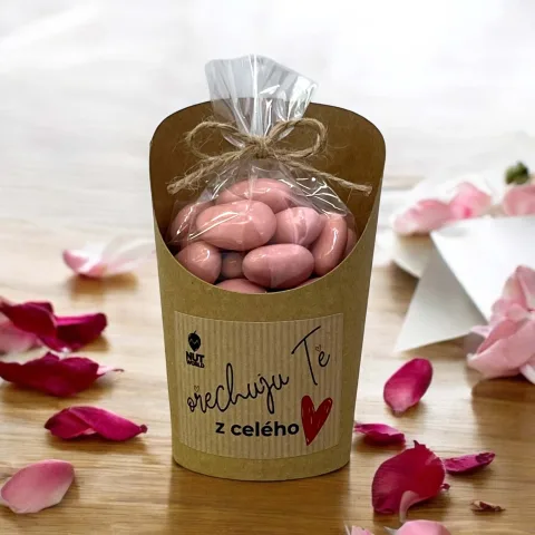 Mandle v jahodovém jogurtu