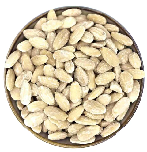 Mandle loupané pražené solené