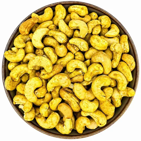 Kešu pražené solené s příchutí kari 250 g — náhled 1