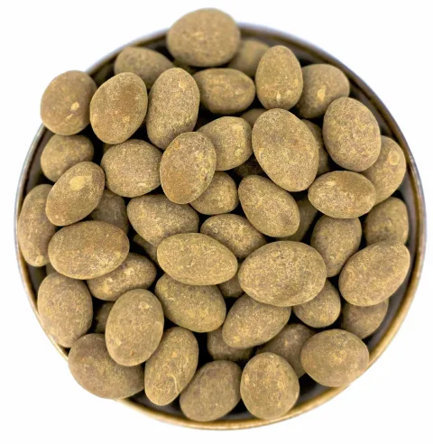 Mandle se skořicí v mléčné čokoládě