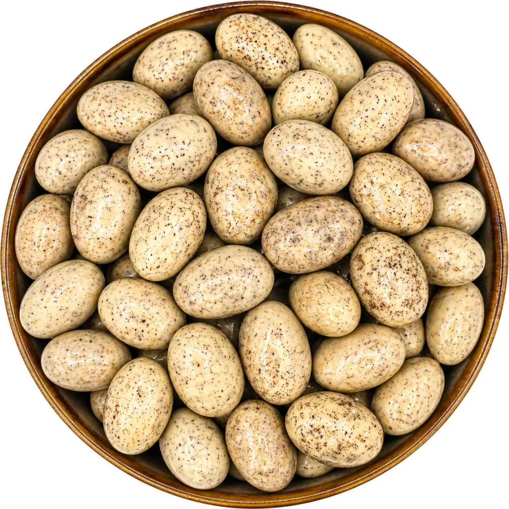 Mandle v bílé čokoládě s kávou