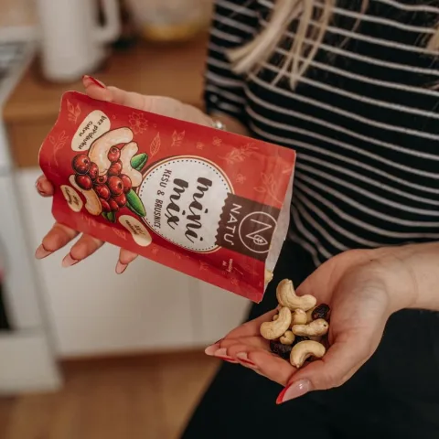 Mini mix kešu a brusinky — náhled 5