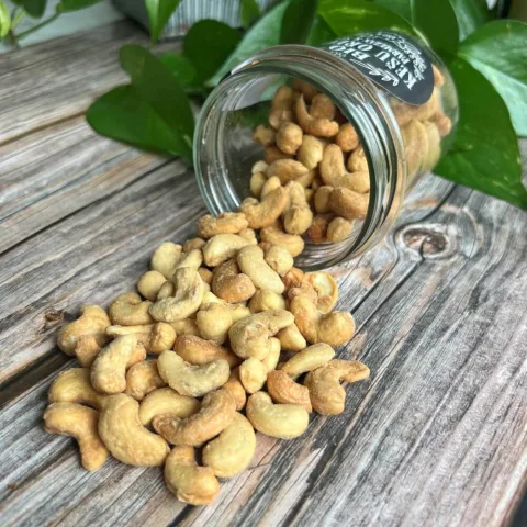 Kešu ořechy s parmezánem a Fleur de Sel BIO — náhled 4